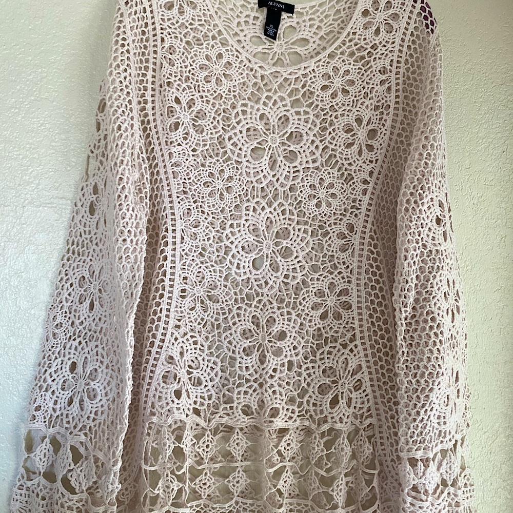 ALFANI Prima April Crochet Tunic
